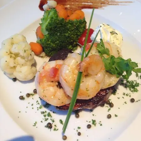& Restaurant Moewchen בית הארחה 3*