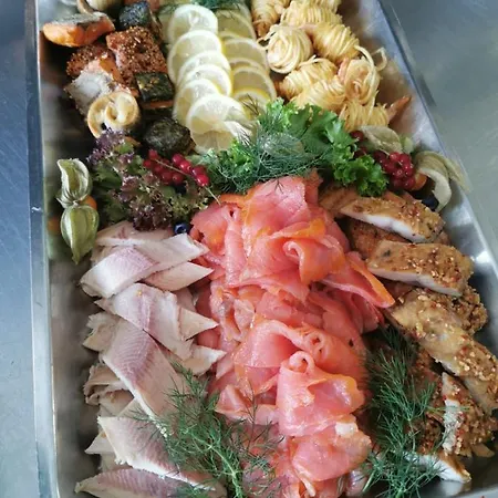 Πανσιόν & Restaurant Moewchen 3*