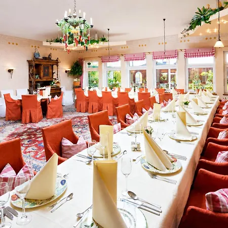 & Restaurant Moewchen 3* נורדן